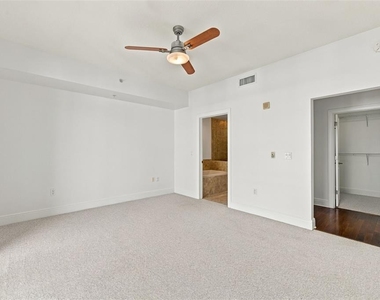 1227 E Madison Street - Photo Thumbnail 20