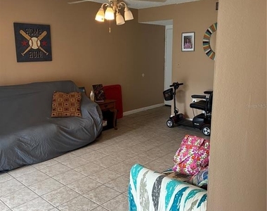 394 115th Avenue N - Photo Thumbnail 4