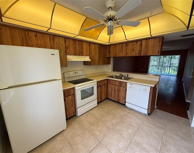 208 Cypress Court - Photo Thumbnail 5
