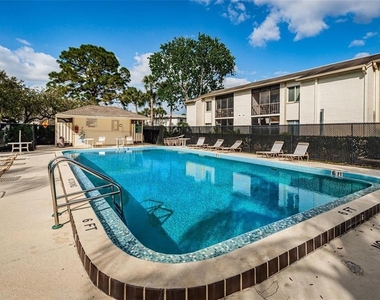 208 Cypress Court - Photo Thumbnail 24