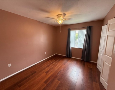 208 Cypress Court - Photo Thumbnail 16