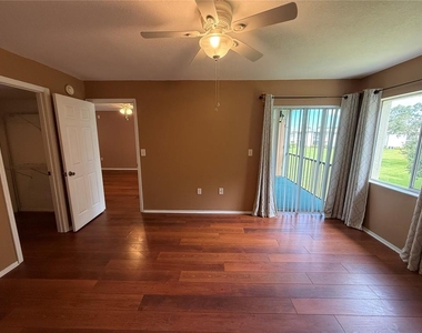 208 Cypress Court - Photo Thumbnail 11