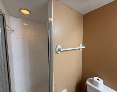 208 Cypress Court - Photo Thumbnail 15