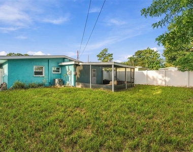 5143 Newton Avenue S - Photo Thumbnail 18