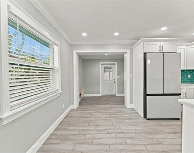 5143 Newton Avenue S - Photo Thumbnail 8