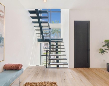 94 W Davis Blvd. - Photo Thumbnail 9
