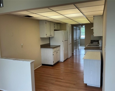 4710 Bay Street Ne - Photo Thumbnail 6