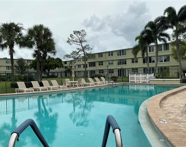 4710 Bay Street Ne - Photo Thumbnail 19