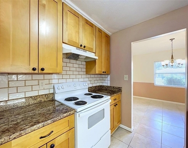 903 Tangelo Place - Photo Thumbnail 3