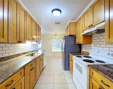 903 Tangelo Place - Photo Thumbnail 4