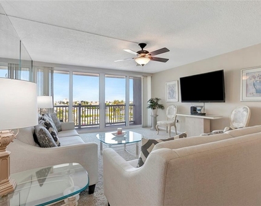500 Treasure Island Cswy - Photo Thumbnail 8