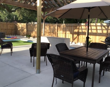5151 Duhme Road - Photo Thumbnail 6