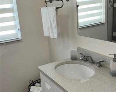5151 Duhme Road - Photo Thumbnail 24