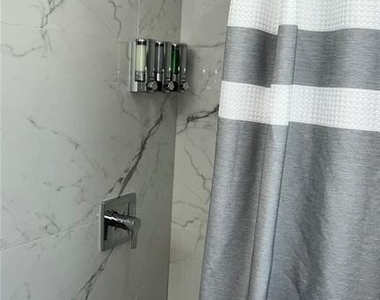 5151 Duhme Road - Photo Thumbnail 18