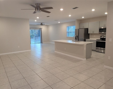 13196 Thrasher Avenue - Photo Thumbnail 2
