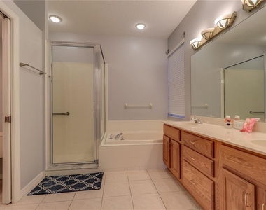 10215 Evergreen Hill Drive - Photo Thumbnail 29