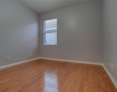 10215 Evergreen Hill Drive - Photo Thumbnail 31