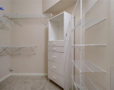 10215 Evergreen Hill Drive - Photo Thumbnail 40