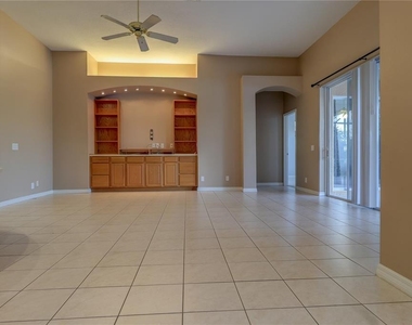 10215 Evergreen Hill Drive - Photo Thumbnail 15