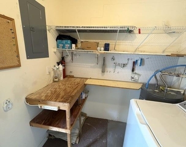 301 Friar Court - Photo Thumbnail 36