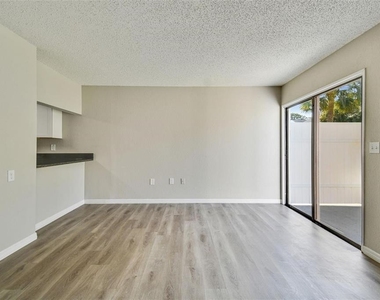 726 Haven Place - Photo Thumbnail 25