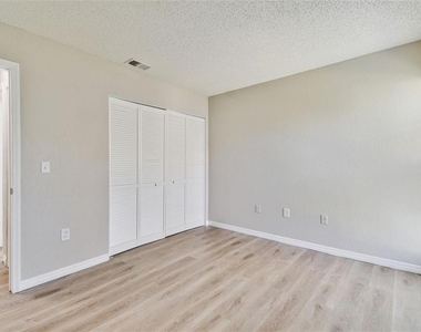 726 Haven Place - Photo Thumbnail 26