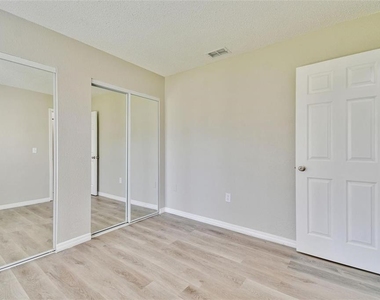 726 Haven Place - Photo Thumbnail 30