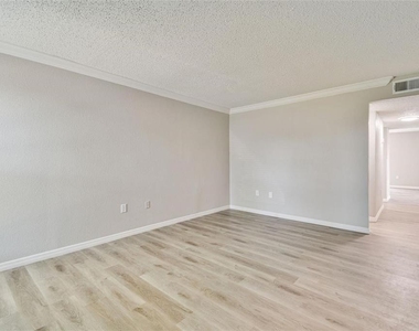 726 Haven Place - Photo Thumbnail 12