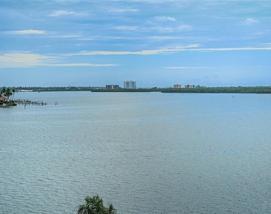 6322 Palma Del Mar Boulevard S - Photo Thumbnail 18