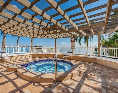 6322 Palma Del Mar Boulevard S - Photo Thumbnail 21