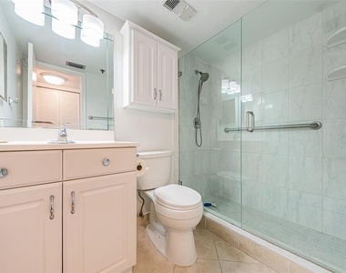 6322 Palma Del Mar Boulevard S - Photo Thumbnail 17