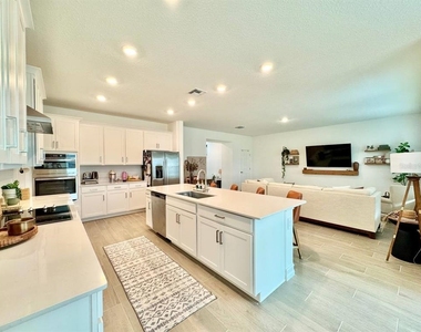 10145 Eaglecreek Loop - Photo Thumbnail 15