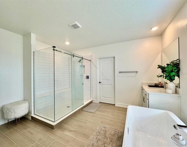 10145 Eaglecreek Loop - Photo Thumbnail 43