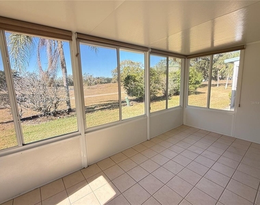 101 Cambridge Trail - Photo Thumbnail 20