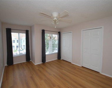 2027 Fluorshire Drive - Photo Thumbnail 11