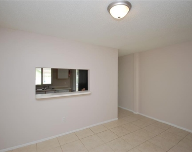 2027 Fluorshire Drive - Photo Thumbnail 3