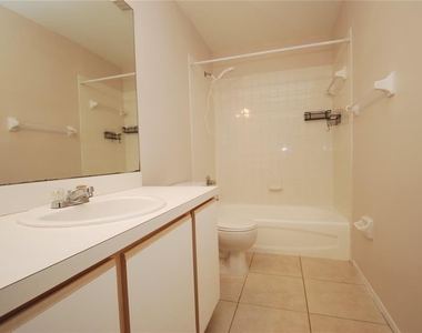 2027 Fluorshire Drive - Photo Thumbnail 13