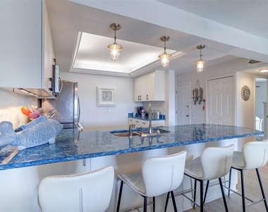 800 S Gulfview Boulevard - Photo Thumbnail 11