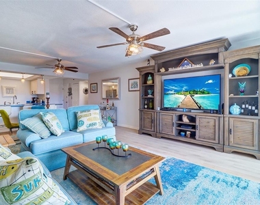 800 S Gulfview Boulevard - Photo Thumbnail 8