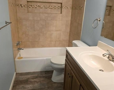 433 James Street - Photo Thumbnail 11