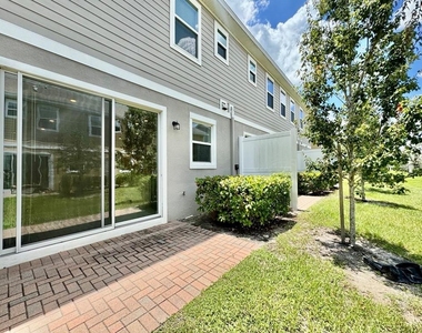 34209 Rogallo Lane - Photo Thumbnail 23