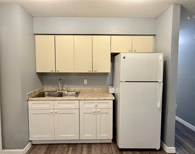 3514 E Mohawk Avenue - Photo Thumbnail 2