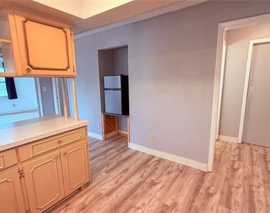 548 Martin Luther King Boulevard Ne - Photo Thumbnail 13