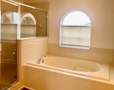 727 James Court - Photo Thumbnail 21
