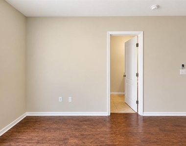 703 Bluebill Place - Photo Thumbnail 10