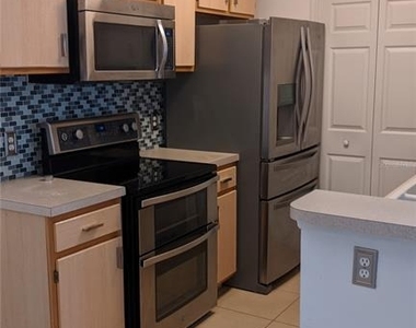 6506 Swissco Drive - Photo Thumbnail 10
