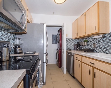 6506 Swissco Drive - Photo Thumbnail 7