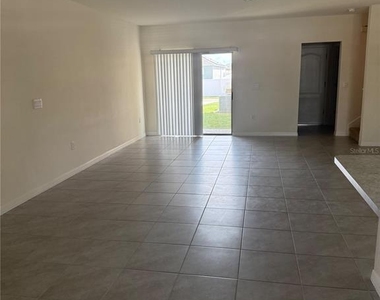 1790 Red Canyon Drive - Photo Thumbnail 3