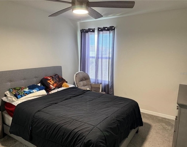 2489 Blowing Breeze Avenue - Photo Thumbnail 9