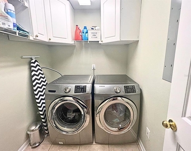 614 Nadina Place - Photo Thumbnail 13